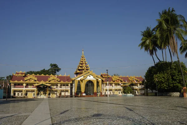 Botataung Pagoda Yangon Myanmar — Fotografia de Stock