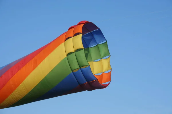 Vlieger Regenboogkleuren — Stockfoto