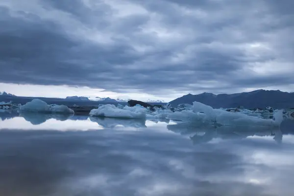 Laguna Geleira Iceberg Congelado Branco Mudança Climática — Fotografia de Stock