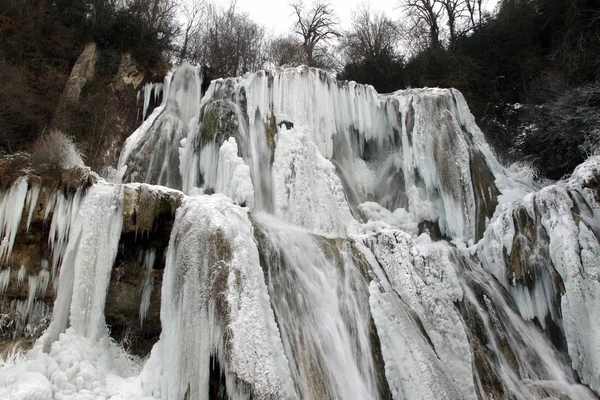 Belle Cascade Sur Fond Nature — Photo