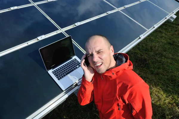 Business Man Engineer Using Laptop Solar Panels Plant Eco Energy — Stock Photo, Image
