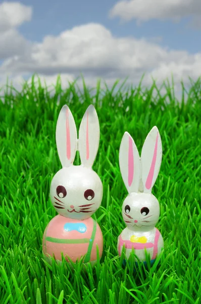 Пасхальный Кролик Яйца Зеленой Траве — стоковое фото