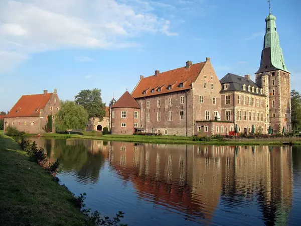 Burg Raesfeld Turmfahne — Stockfoto