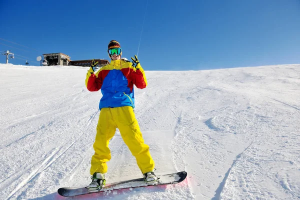 Skier Skiing Downhill Fresh Powder Snow Sun Mountains Background — Stock Photo, Image