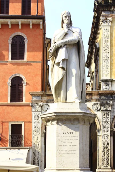 Monument Voor Dante Alighieri 1265 1321 Het Piazza Dei Signori — Stockfoto