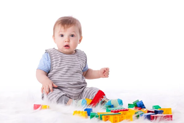 Dulce Bebé Pequeño Con Juguete Sobre Fondo Blanco — Foto de Stock