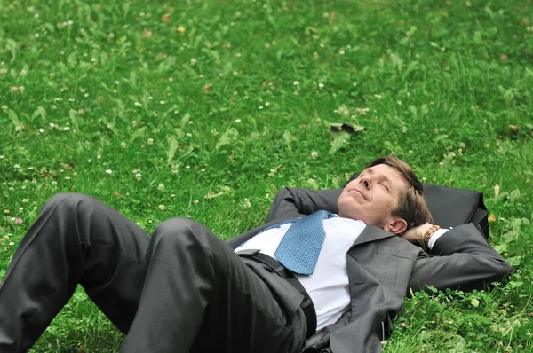 Senior People Series Mature Business Man Lying Grass Relaxing Copy — Stock Photo, Image