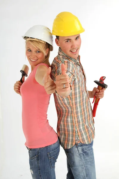 房屋建造方面的年轻夫妇 — 图库照片