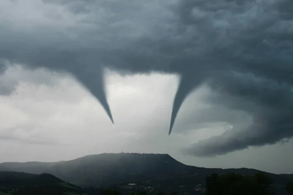 Klimatförändringar Tornadoorkan Himlen Naturkatastrofer — Stockfoto