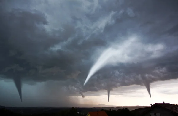 Klimatförändringar Tornadoorkan Himlen Naturkatastrofer — Stockfoto