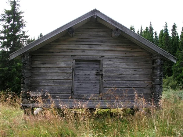 Stary Drewniany Dom Górach — Zdjęcie stockowe