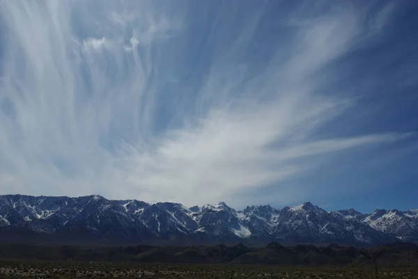 Céu Nebuloso Bizarro Sierra Nevada Califórnia — Fotografia de Stock