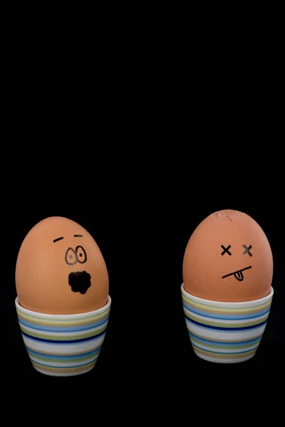 Εικόνα Δείχνει Ένα Αυγό Ρωγμές Στο Κέλυφος Και Ένα Αυγό — Φωτογραφία Αρχείου