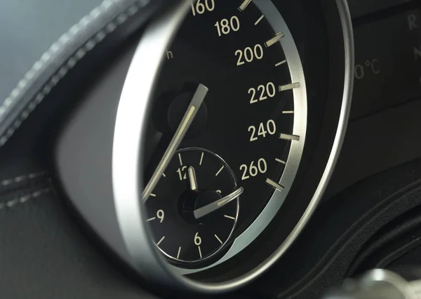 Close Van Een Moderne Auto Dashboard Snelheidsmeter — Stockfoto