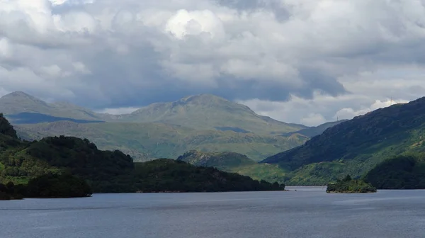 Cenário Fresco Terra Toque Redor Loch Lomond — Fotografia de Stock