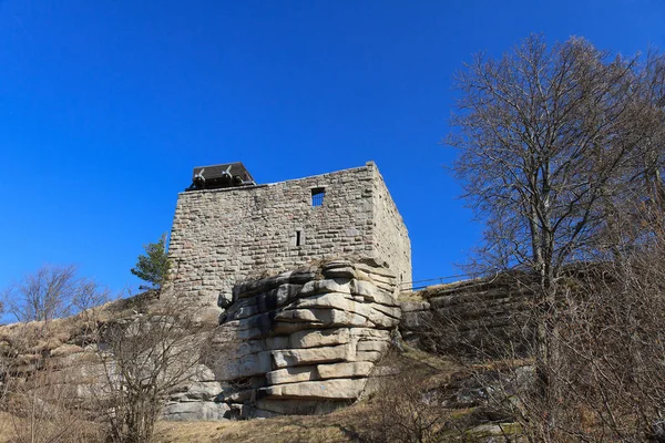 Görkemli Ortaçağ Kale Mimarisinin Manzarası — Stok fotoğraf