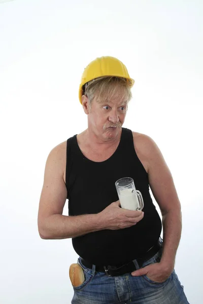 Bauarbeiter Trinkt Ein Glas Milch — Stockfoto