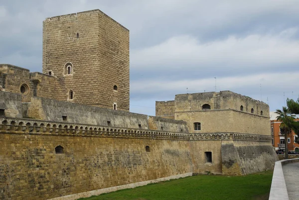 Mura Della Fortezza Castello Svevo — Foto Stock