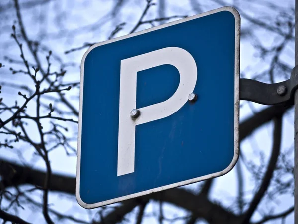 Znak Drogowy Znak Parkingowy — Zdjęcie stockowe