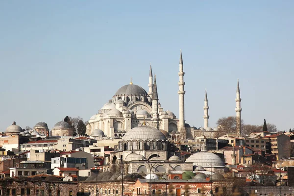 Istanbul Ist Eine Große Stadt Der Türkei Die Europa Überspannt — Stockfoto