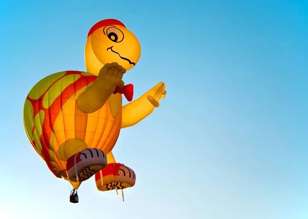 Ballon Air Tortue Contre Ciel Bleu Clair Festival — Photo