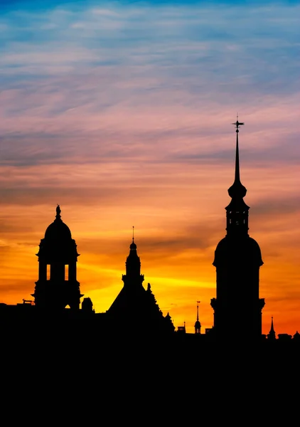 Vista Una Puesta Sol Sobre Los Campanarios Dresde — Foto de Stock