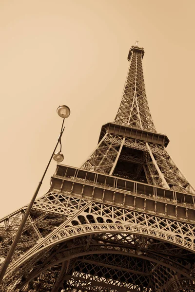 Πύργος Του Άιφελ Στο Παρίσι Γαλλία Σέπια — Φωτογραφία Αρχείου