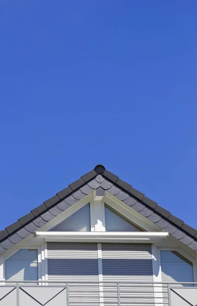 Roof Gable Summer — Stock Photo, Image