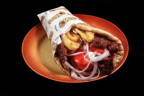 Tortillia Donner Kebab Met Patat Tomaat — Stockfoto