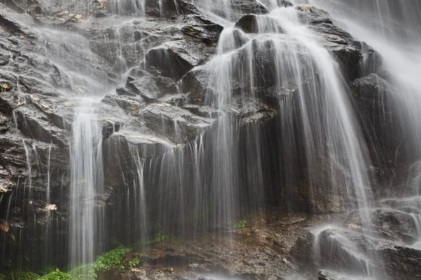 Texture Acqua Che Scorre Una Montagna Pietra — Foto Stock