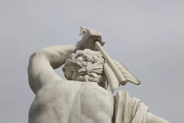 ネプチューン噴水シェーンブルン宮殿ウィーン — ストック写真
