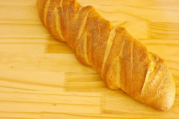 Brot Auf Holzgrund — Stockfoto