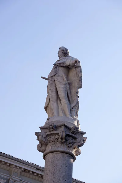 Monumento Carlo Trieste Italia —  Fotos de Stock