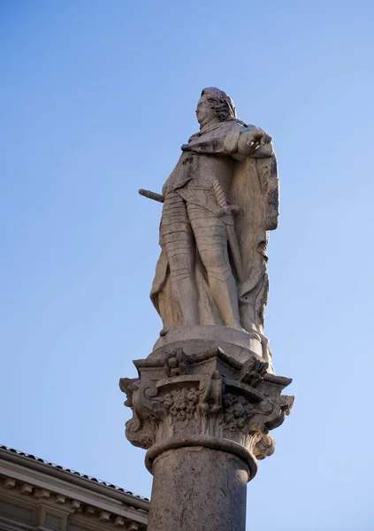 Monumento Carlo Trieste Italia —  Fotos de Stock
