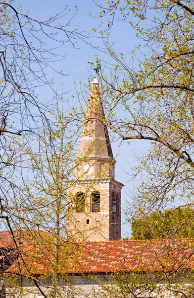 Torre Sino Basílica Santa Eufêmia Grado Itália — Fotografia de Stock