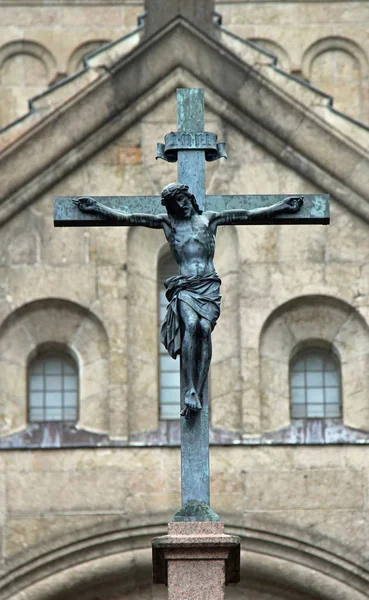 Крест Перед Мотивом Озере Старнберг — стоковое фото