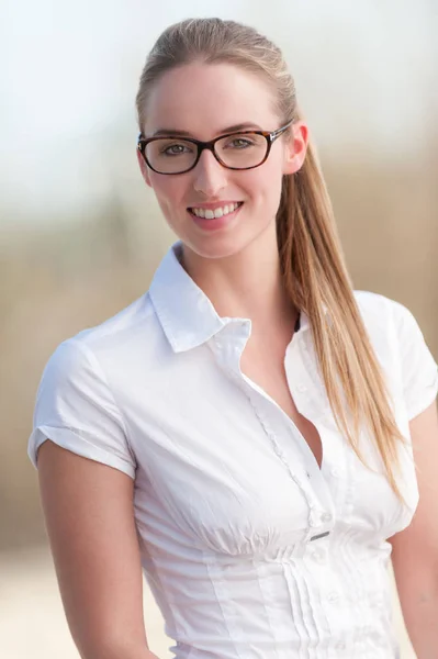 Smiling Woman Glasses — Stock Photo, Image