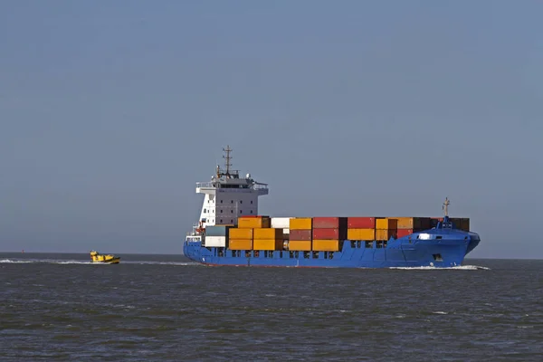 Containerschifffahrt Frachtschiff Wassertransport Für Die Schifffahrt — Stockfoto