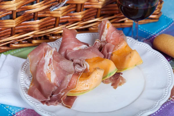 Fresh Cantaloupe Melon Italian Parma Ham — Stock Photo, Image