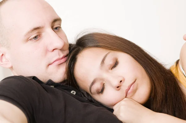 Head Shoulders Portrait Young Couple Lying Sofa — Stock Photo, Image