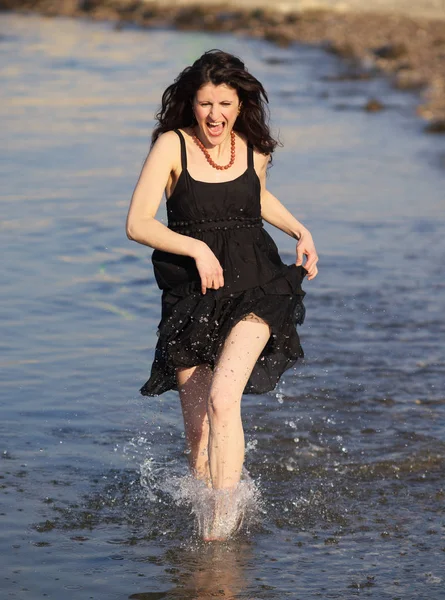 Young Woman Running Beach Vitality — Stock Photo, Image