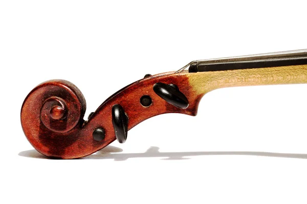 白い背景に隔離されたバイオリンの巻物 — ストック写真