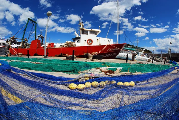 Barco Pesca Secar Redes Projetadas Porto Majorcano Cala Ratjada — Fotografia de Stock