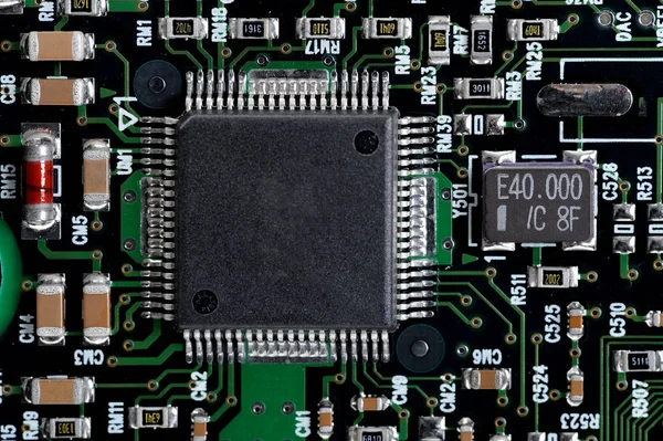 Placa Circuito Informático Con Componentes Electrónicos — Foto de Stock