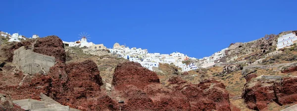 Santorini Yunanistan Uçurumdaki Oia Köyü Panoramik Manzaralı — Stok fotoğraf