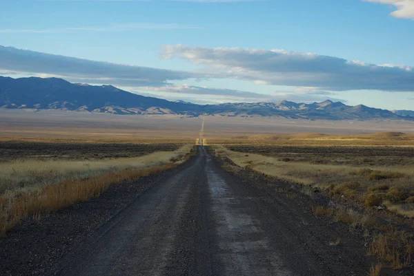 Uçsuz Bucaksız Nevada Çölü Nde Jeep Yolu — Stok fotoğraf