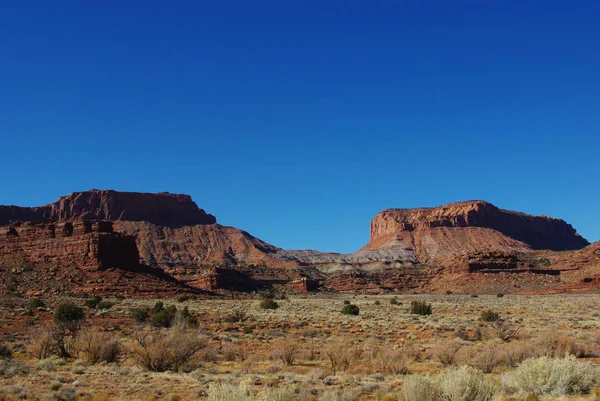 Kırmızı Kayalar Mavi Gökyüzü Utah — Stok fotoğraf