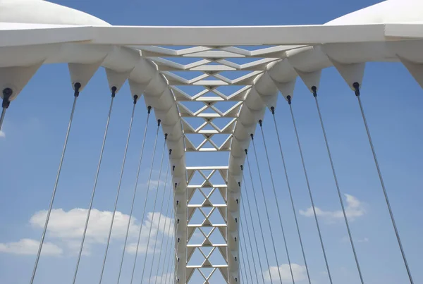 Puente Peatonal Moderno Otra Perspectiva — Foto de Stock