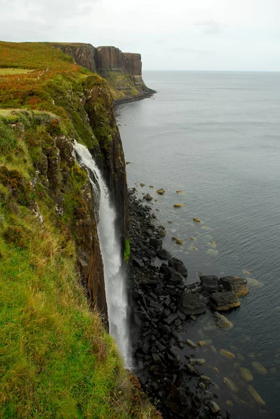Skotsko Skye Kilt Rock — Stock fotografie
