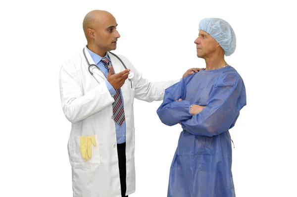Médico Falando Com Seu Paciente Isolado Branco — Fotografia de Stock
